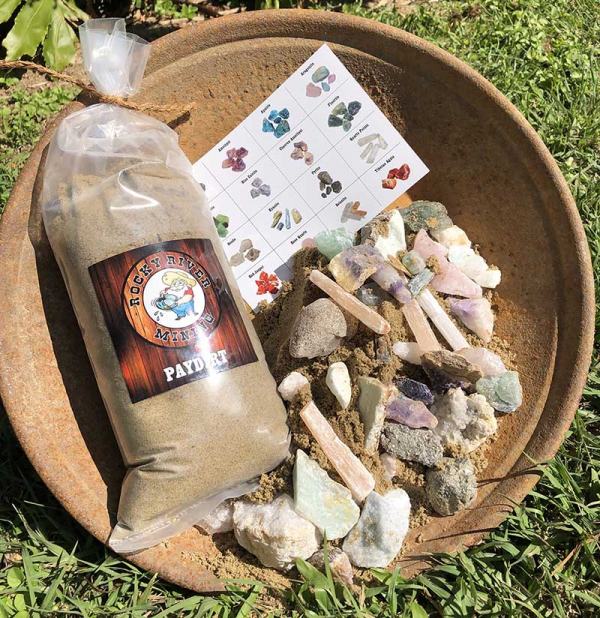 Rocky River Mining Pan for Gemstones & Fossils at Home